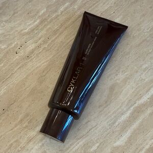 New CYKLAR 
Sacred Santal Nutrient-Rich Body Cream with Niacinamide